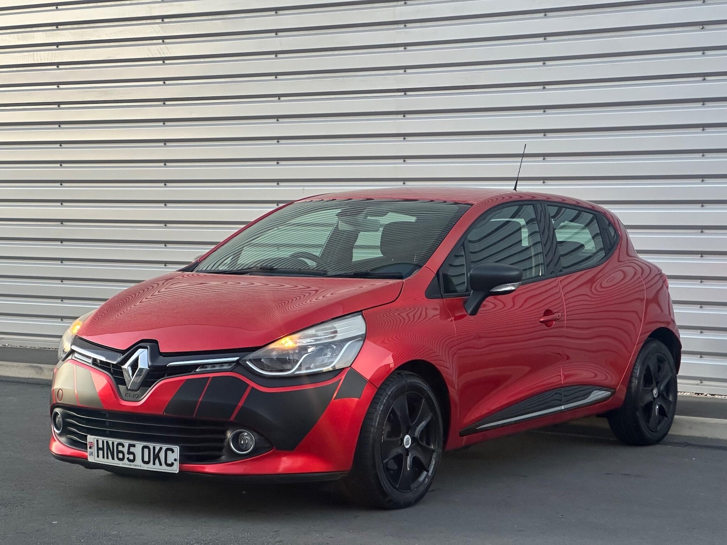 Used Renault Clio 2015 for sale - 77054026: Photo 5