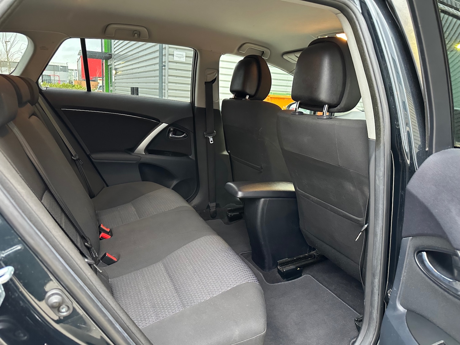 Used Toyota Avensis 2012 for sale - 78000526: Photo 16