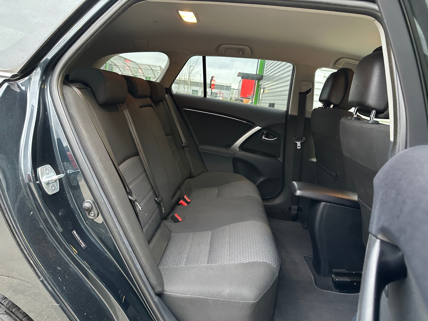 Used Toyota Avensis 2012 for sale - 78000526: Photo 18