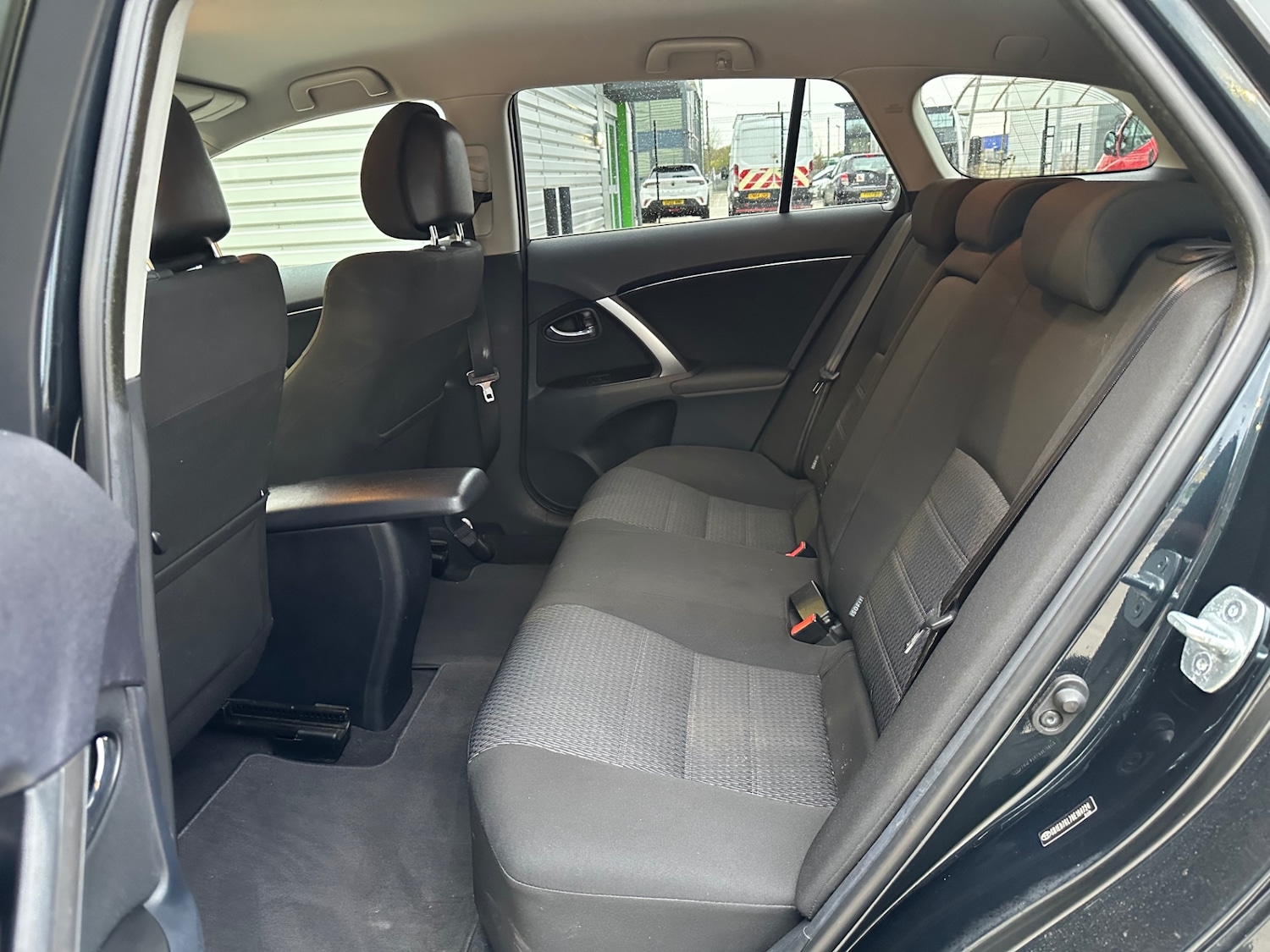 Used Toyota Avensis 2012 for sale - 78000526: Photo 21