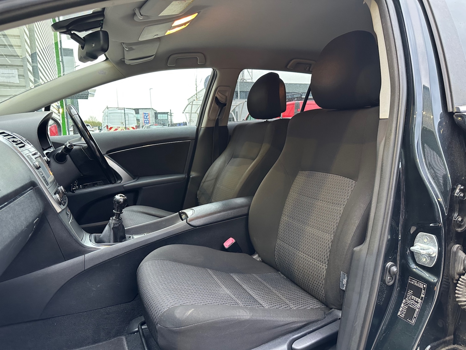 Used Toyota Avensis 2012 for sale - 78000526: Photo 24