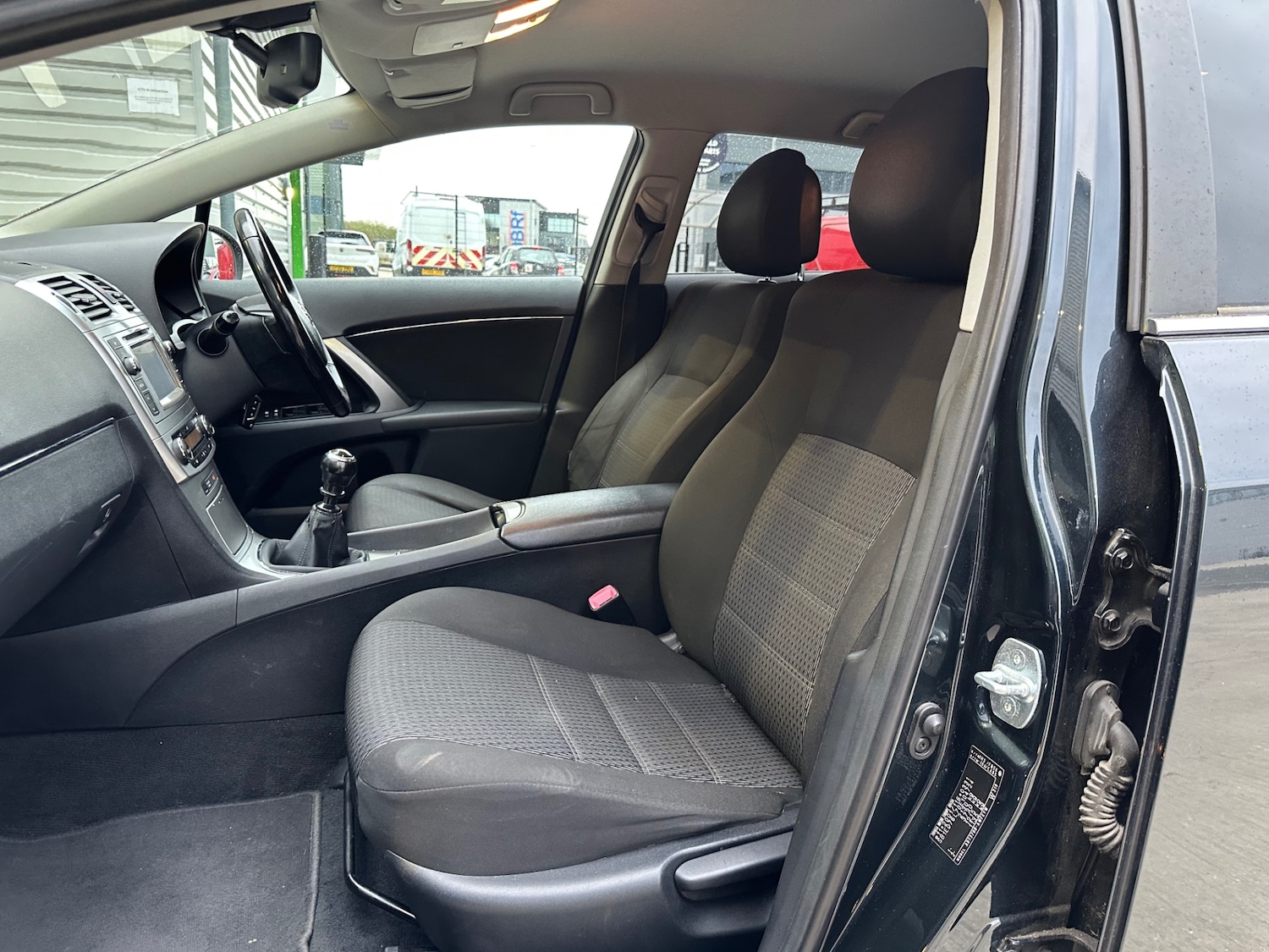 Used Toyota Avensis 2012 for sale - 78000526: Photo 28