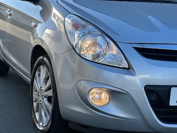 Used Hyundai i20 2010 for sale - 78379231: Photo