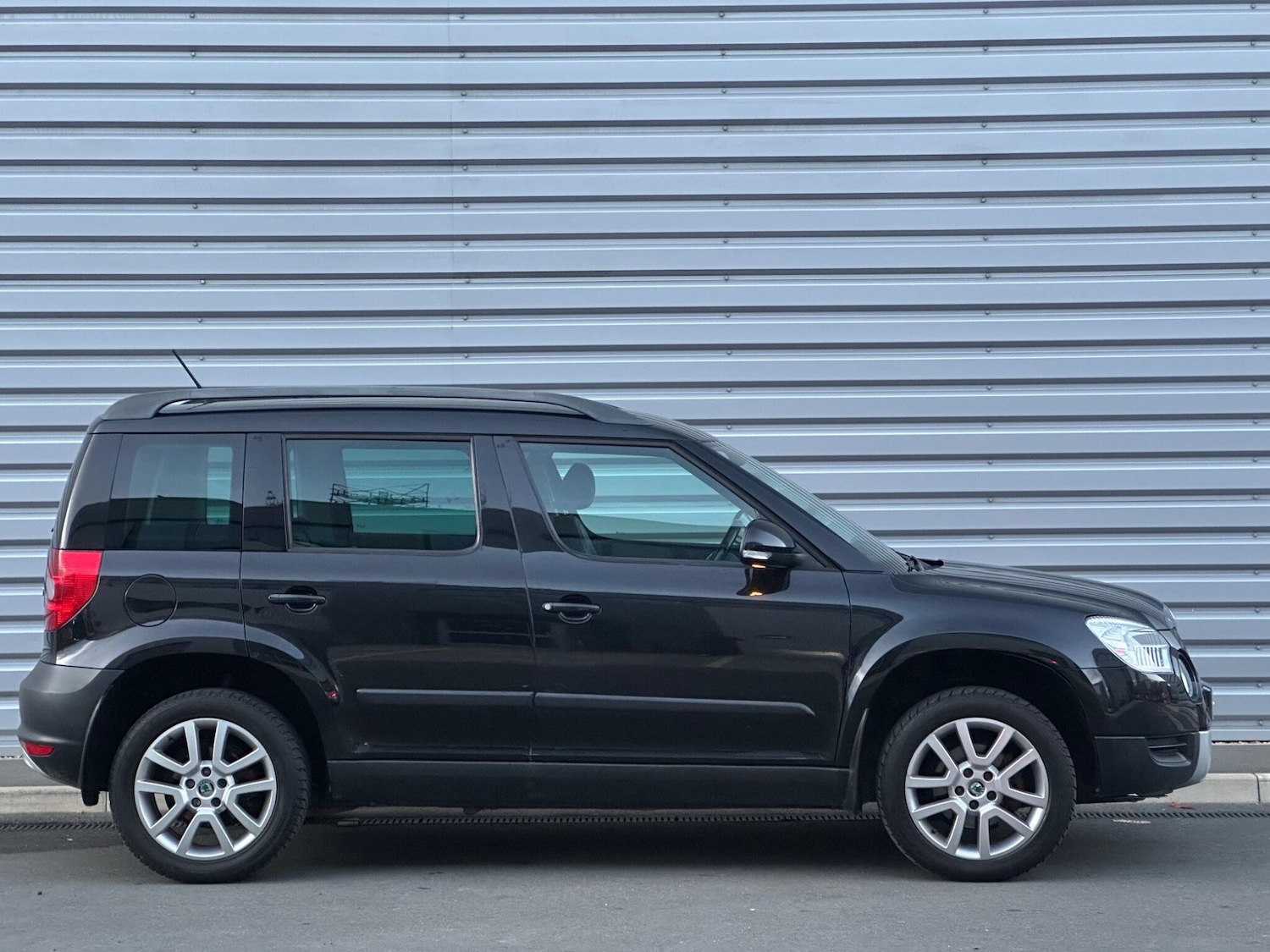 Used Skoda Yeti 2011 for sale - 77738014: Photo 16