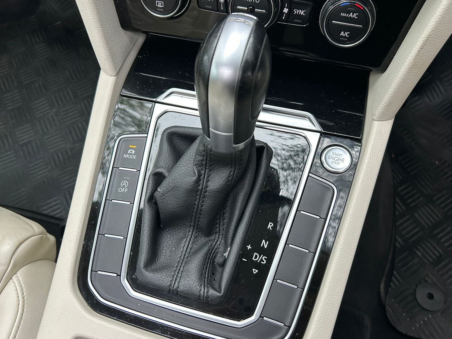 Used Volkswagen Passat 2015 for sale - 76712269: Photo 26