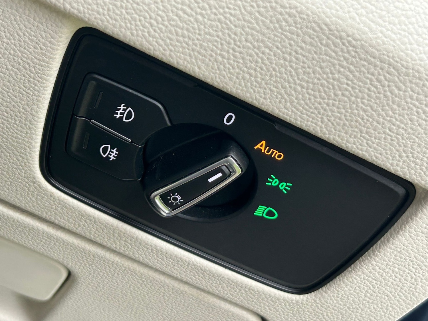 Used Volkswagen Passat 2015 for sale - 76712269: Photo 36