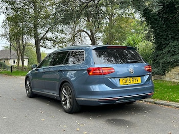 Used Volkswagen Passat 2015 for sale - 76712269: Photo