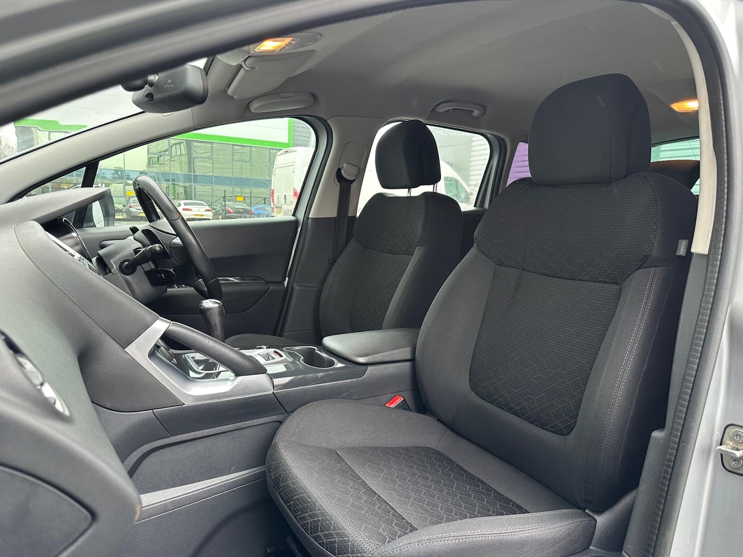 Used Peugeot 3008 2014 for sale - 77612592: Photo 26