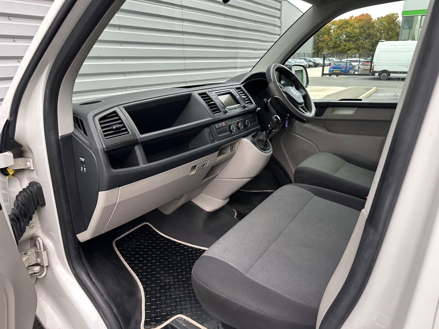 Used Volkswagen Transporter 2019 for sale - 76781338: Photo 30