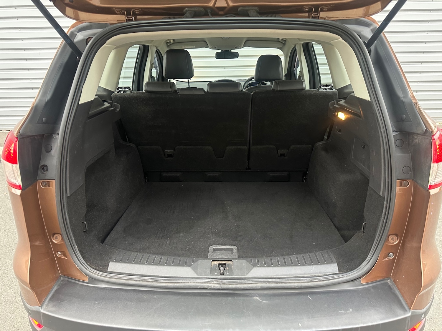 Used Ford Kuga 2014 for sale - 76652759: Photo 22