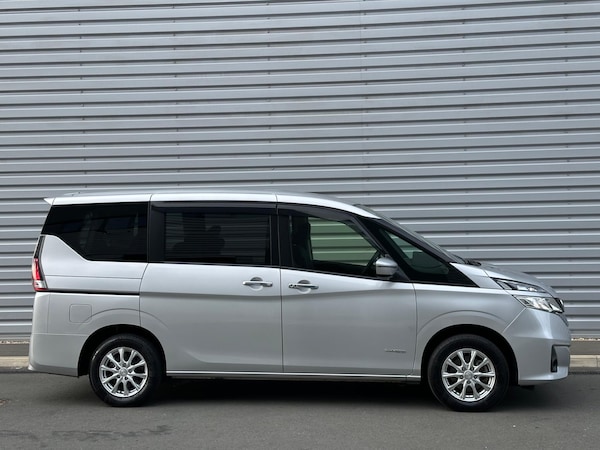 Used Nissan Serena 2025 for sale - 76179496: Photo 18