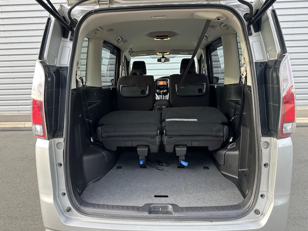 Used Nissan Serena 2025 for sale - 76179496: Photo 31