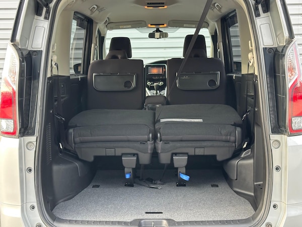Used Nissan Serena 2025 for sale - 76179496: Photo 32