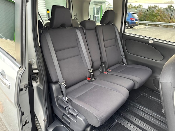 Used Nissan Serena 2025 for sale - 76179496: Photo 43