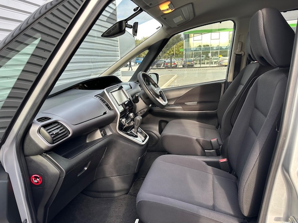 Used Nissan Serena 2025 for sale - 76179496: Photo 56