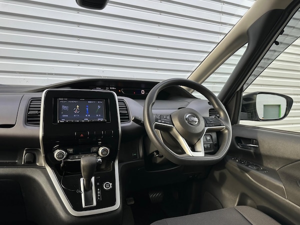 Used Nissan Serena 2025 for sale - 76179496: Photo 67