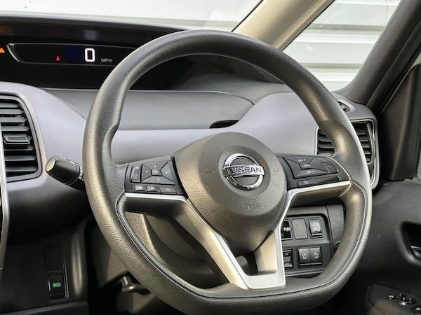 Used Nissan Serena 2025 for sale - 76179496: Photo 70