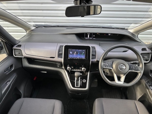 Used Nissan Serena 2025 for sale - 76179496: Photo 71