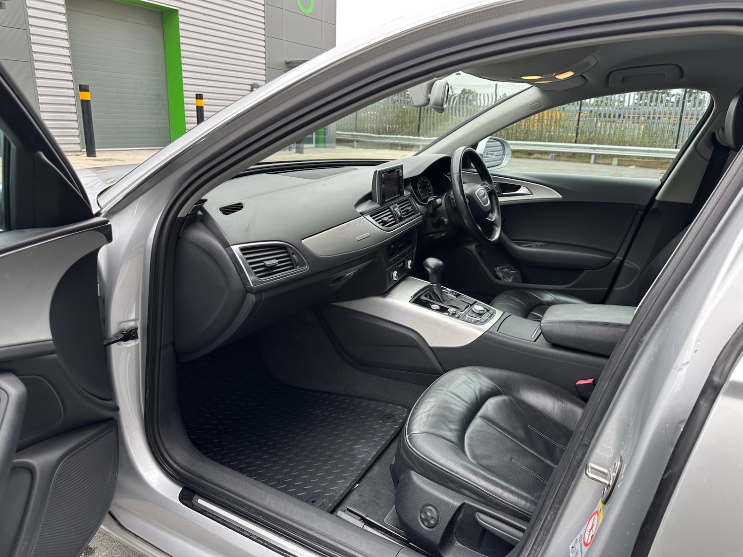 Used Audi A6 2011 for sale - 78090963: Photo 44