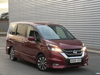 Nissan - Serena