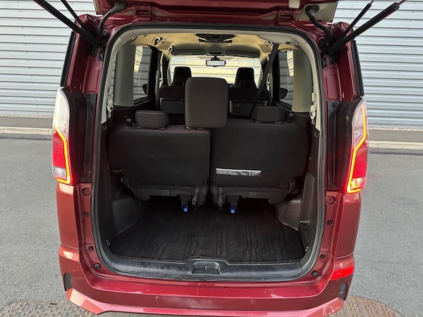 Used Nissan Serena 2025 for sale - 76213869: Photo 51