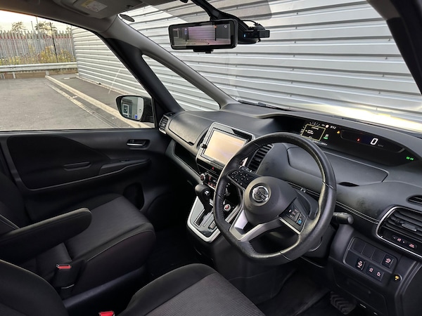 Used Nissan Serena 2025 for sale - 76213869: Photo 62