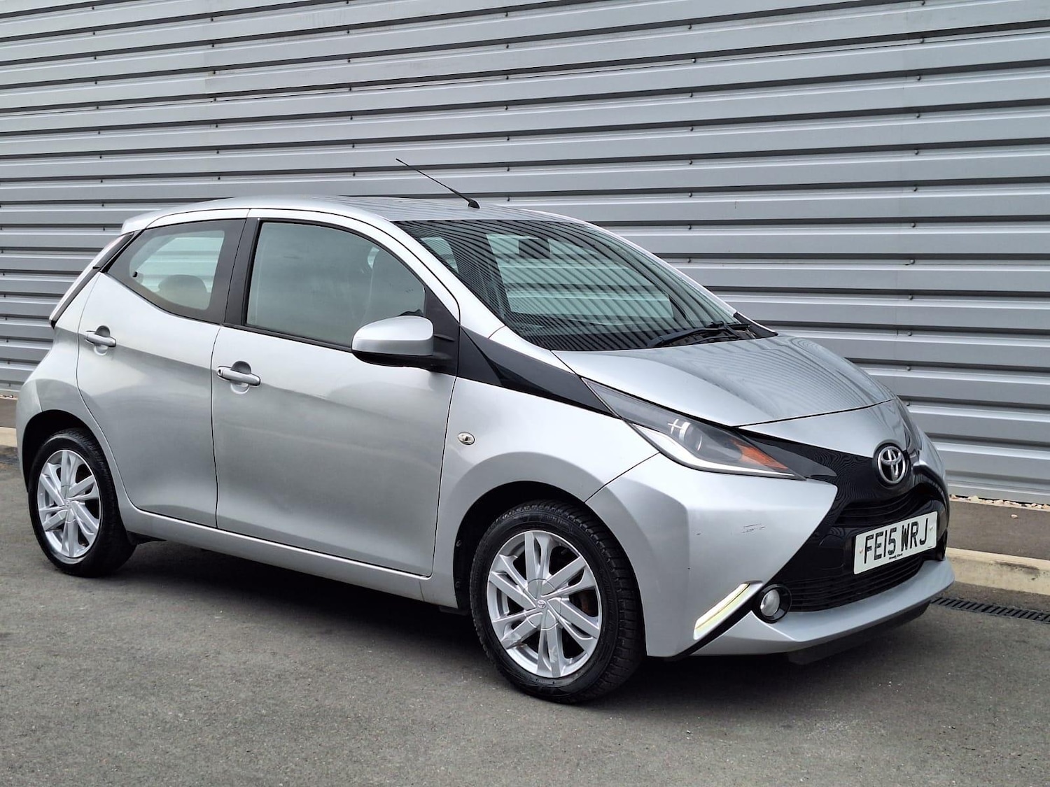 Used Toyota AYGO 2015 for sale - 76781835: Photo 10