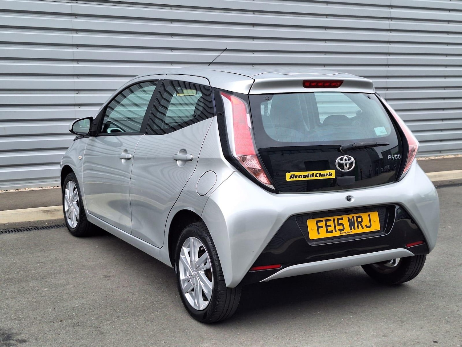 Used Toyota AYGO 2015 for sale - 76781835: Photo 12