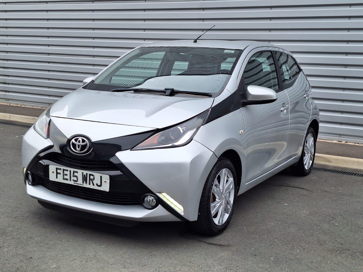 Used Toyota AYGO 2015 for sale - 76781835: Photo 4