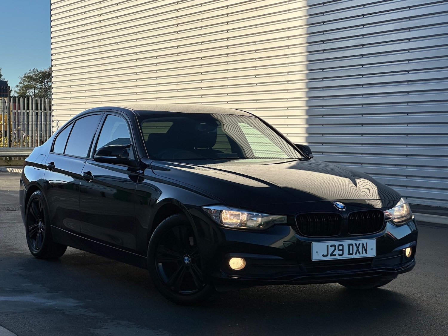 Used BMW 3 Series 2017 for sale - 76781056: Photo 2