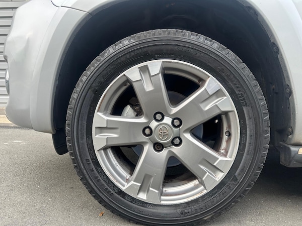 Used Toyota RAV4 2010 for sale - 76227393: Photo 13