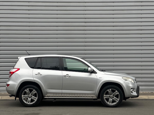 Used Toyota RAV4 2010 for sale - 76227393: Photo 16
