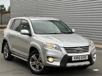Used Toyota RAV4 2010 for sale - 76227393: Photo 2
