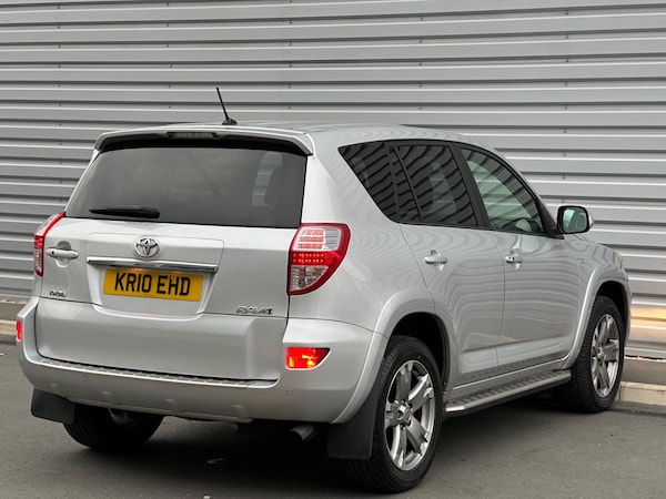 Used Toyota RAV4 2010 for sale - 76227393: Photo 31