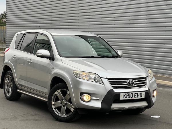 Used Toyota RAV4 2010 for sale - 76227393: Photo 4