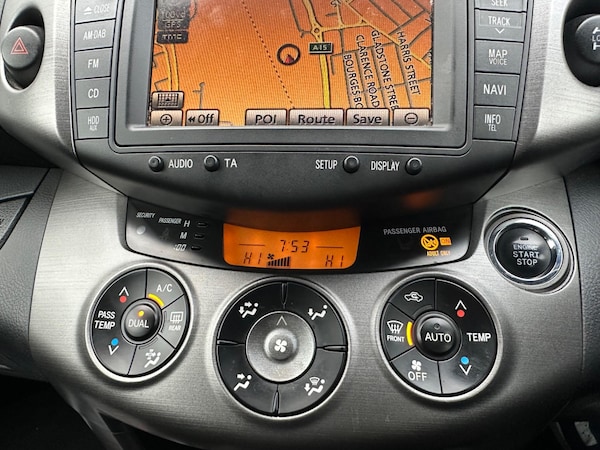 Used Toyota RAV4 2010 for sale - 76227393: Photo 71
