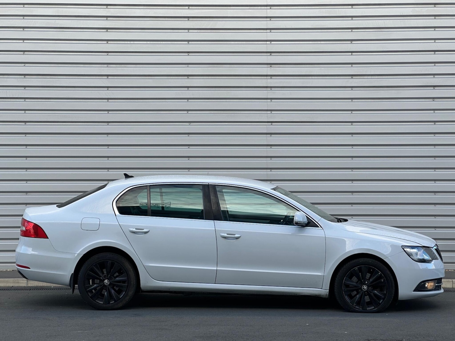 Used Skoda Superb 2015 for sale - 76913573: Photo 12