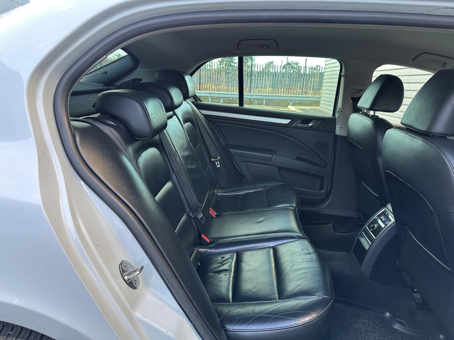 Used Skoda Superb 2015 for sale - 76913573: Photo 24