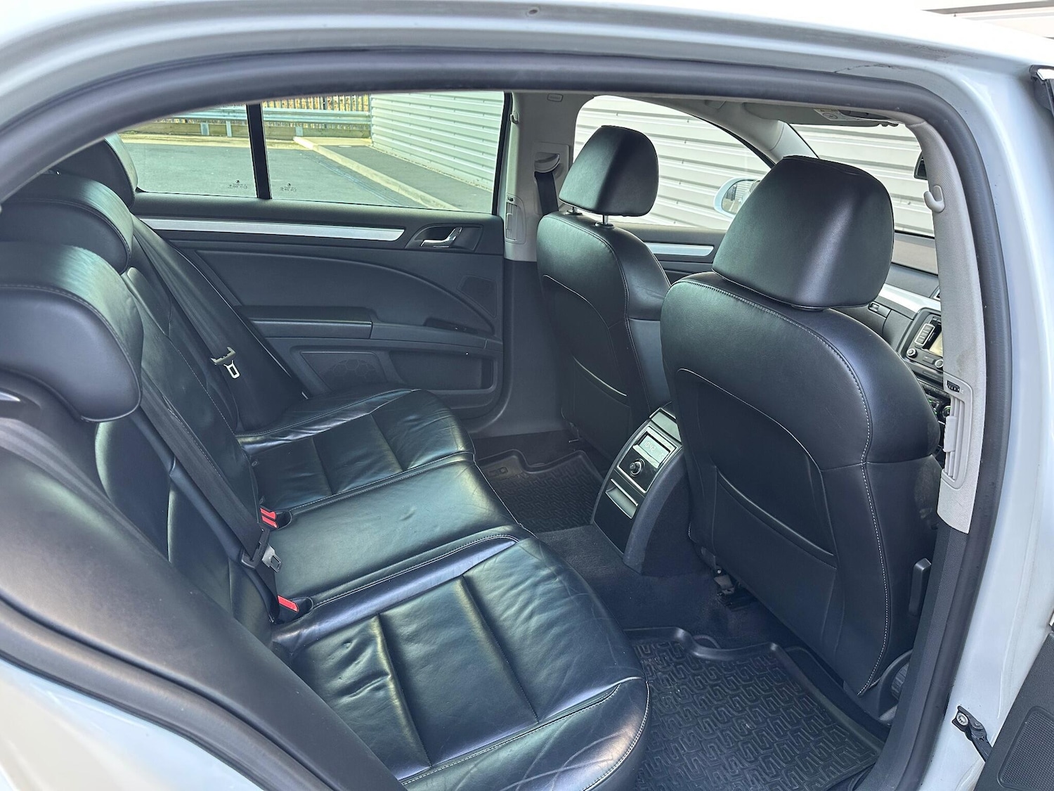 Used Skoda Superb 2015 for sale - 76913573: Photo 25