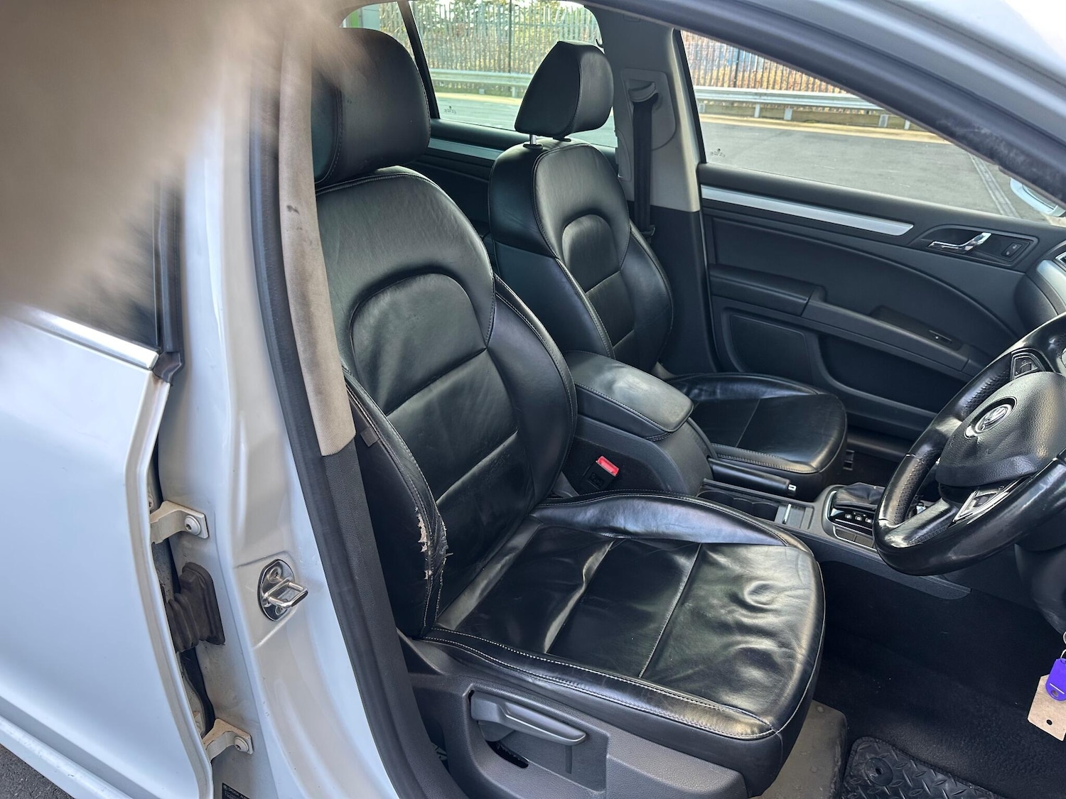 Used Skoda Superb 2015 for sale - 76913573: Photo 29