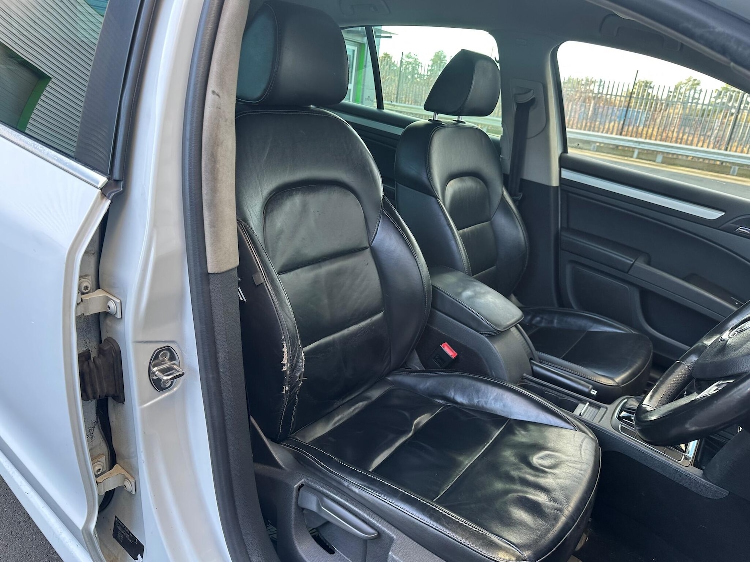 Used Skoda Superb 2015 for sale - 76913573: Photo 30