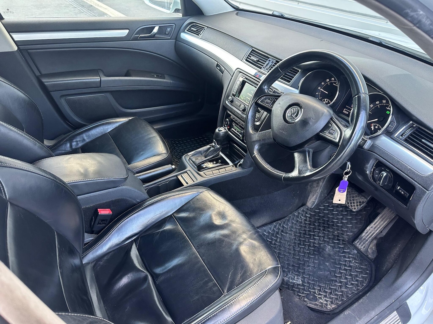 Used Skoda Superb 2015 for sale - 76913573: Photo 31