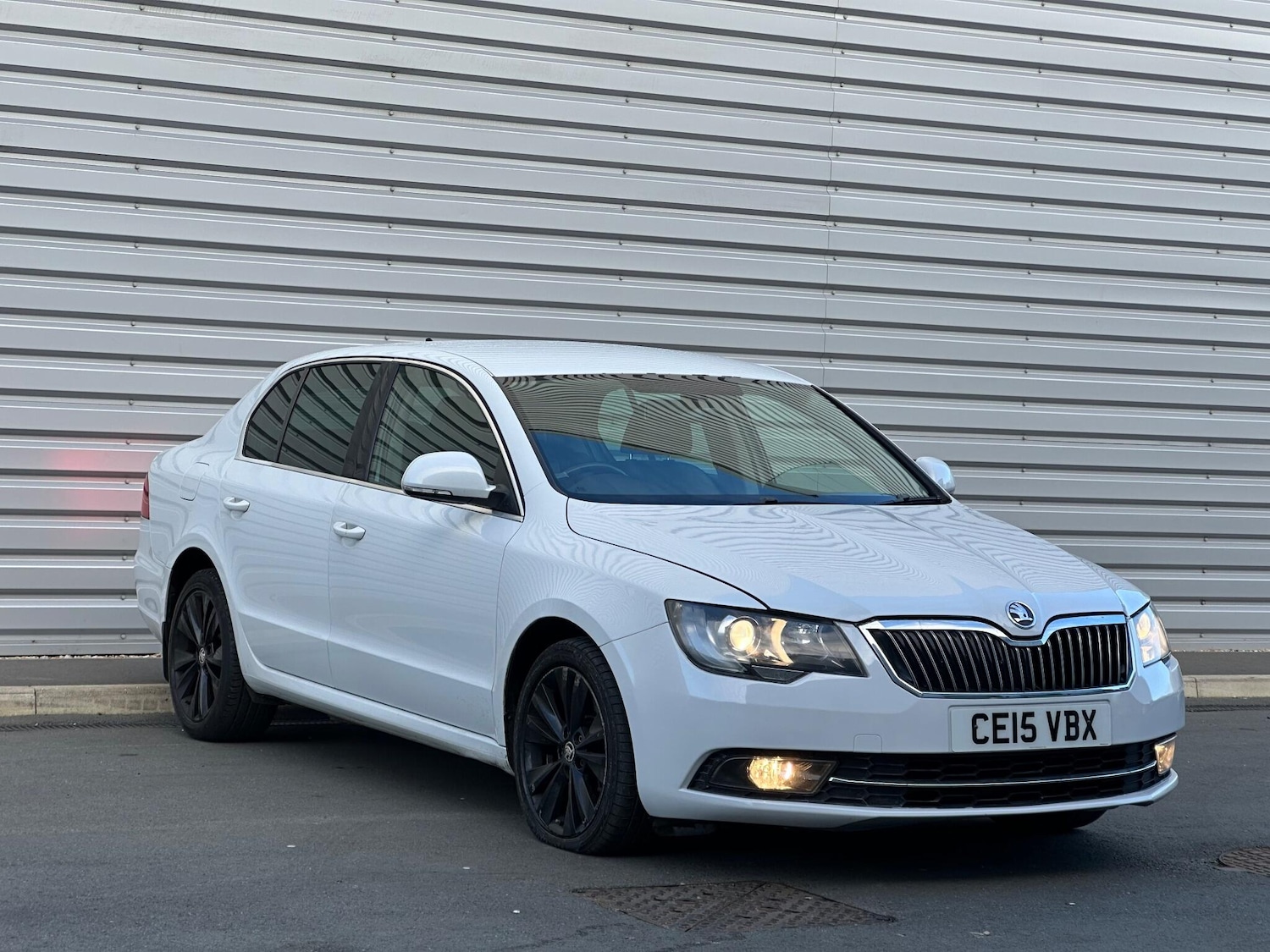 Used Skoda Superb 2015 for sale - 76913573: Photo 4