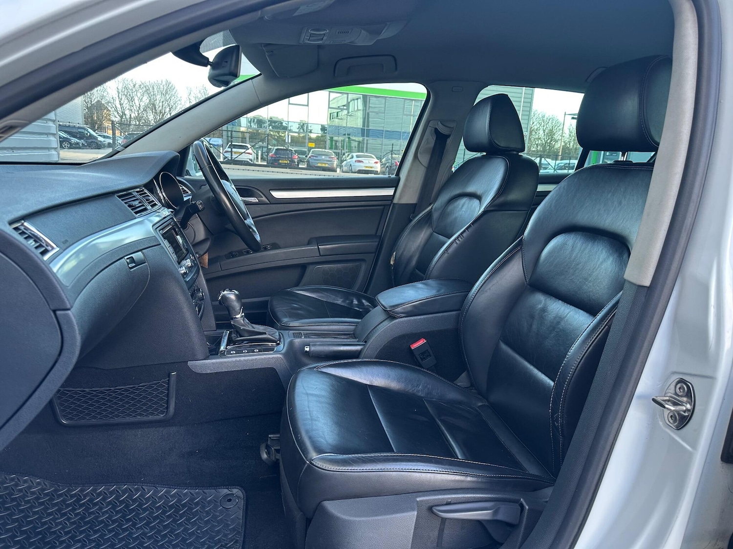 Used Skoda Superb 2015 for sale - 76913573: Photo 40