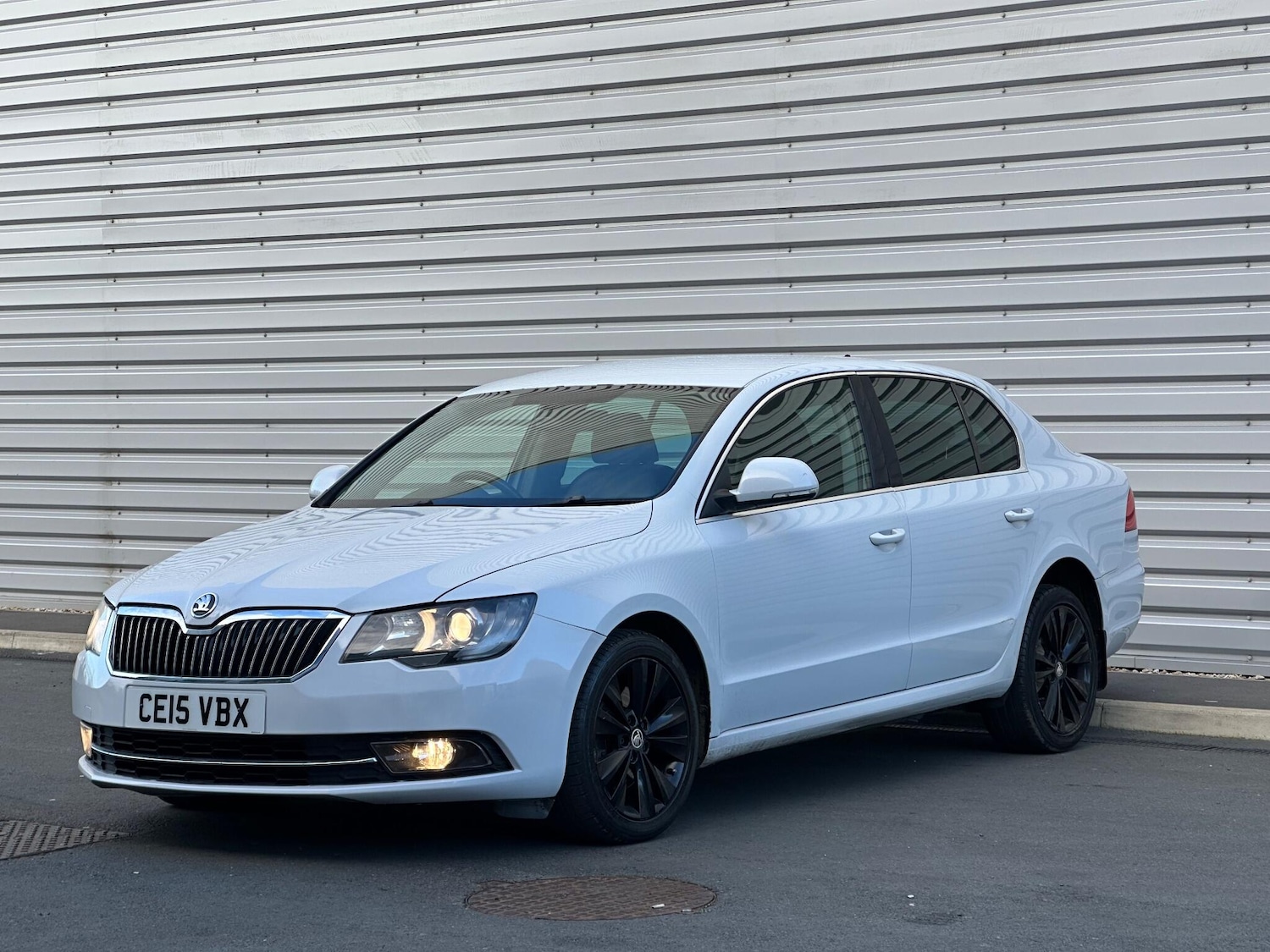 Used Skoda Superb 2015 for sale - 76913573: Photo 5