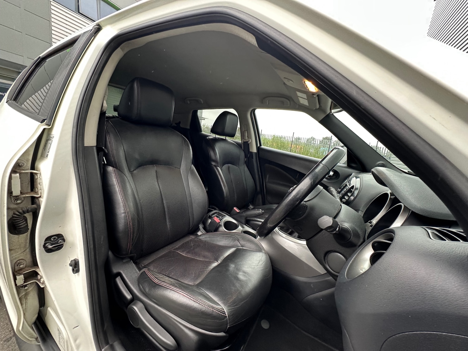 Used Nissan Juke 2012 for sale - 78202510: Photo 33