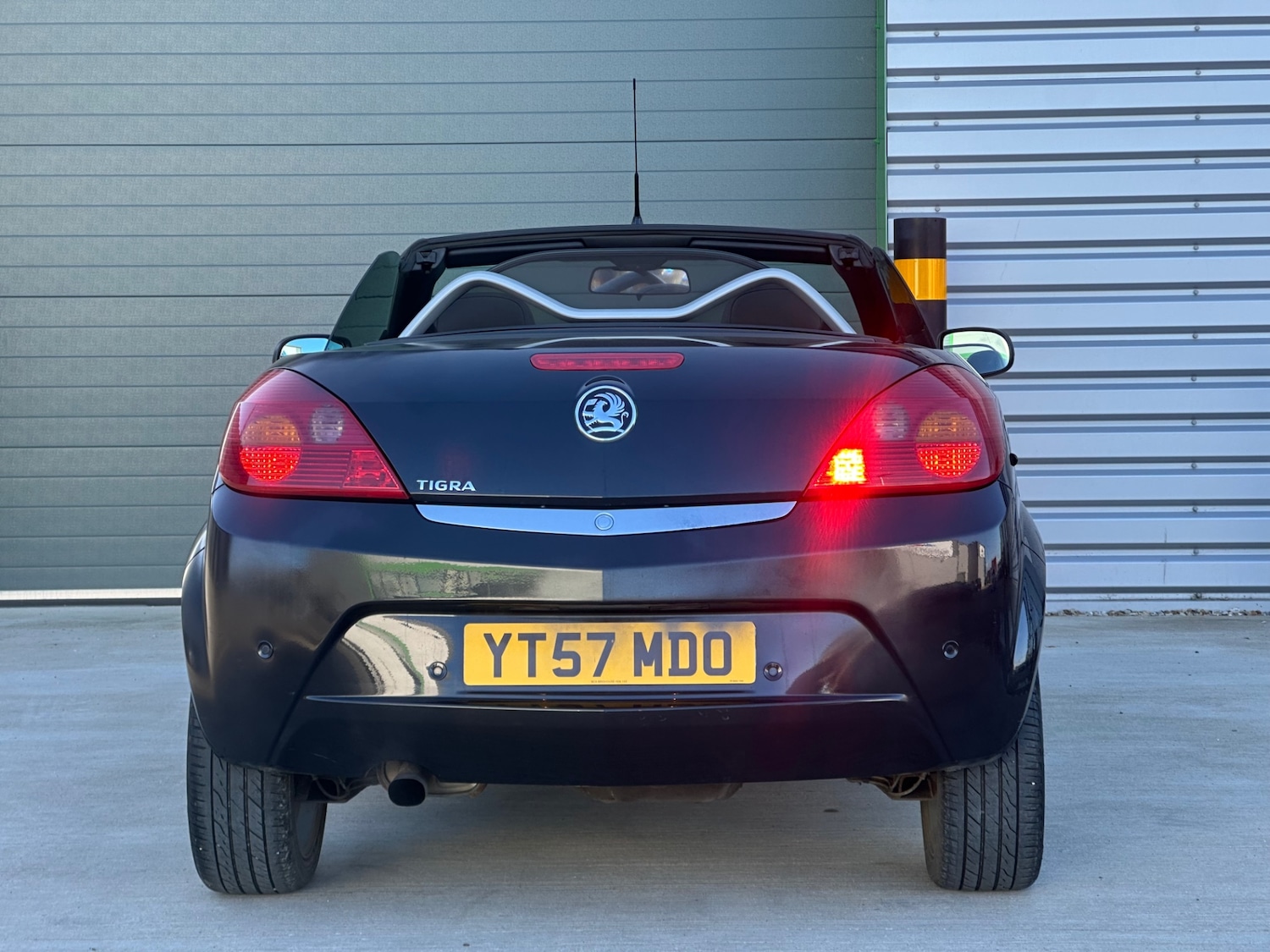 Used Vauxhall Tigra 2007 for sale - 78031821: Photo 10