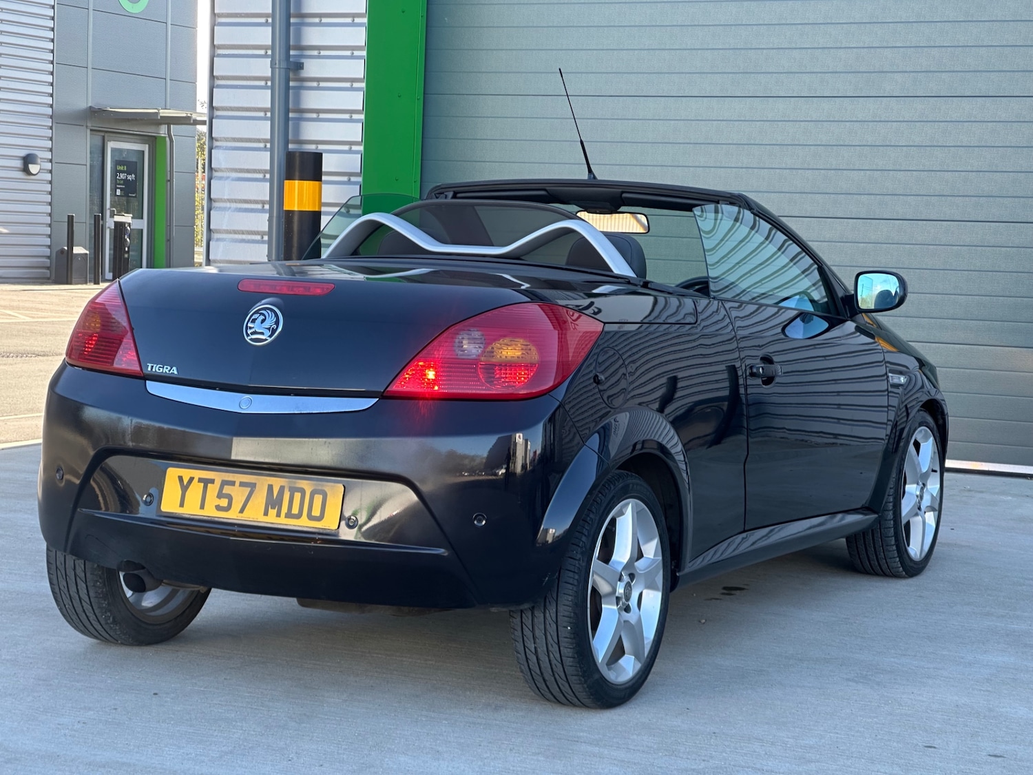 Used Vauxhall Tigra 2007 for sale - 78031821: Photo 11