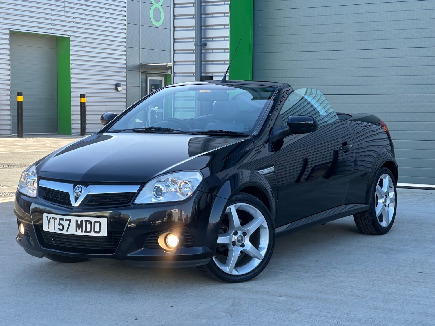 Used Vauxhall Tigra 2007 for sale - 78031821: Photo 5