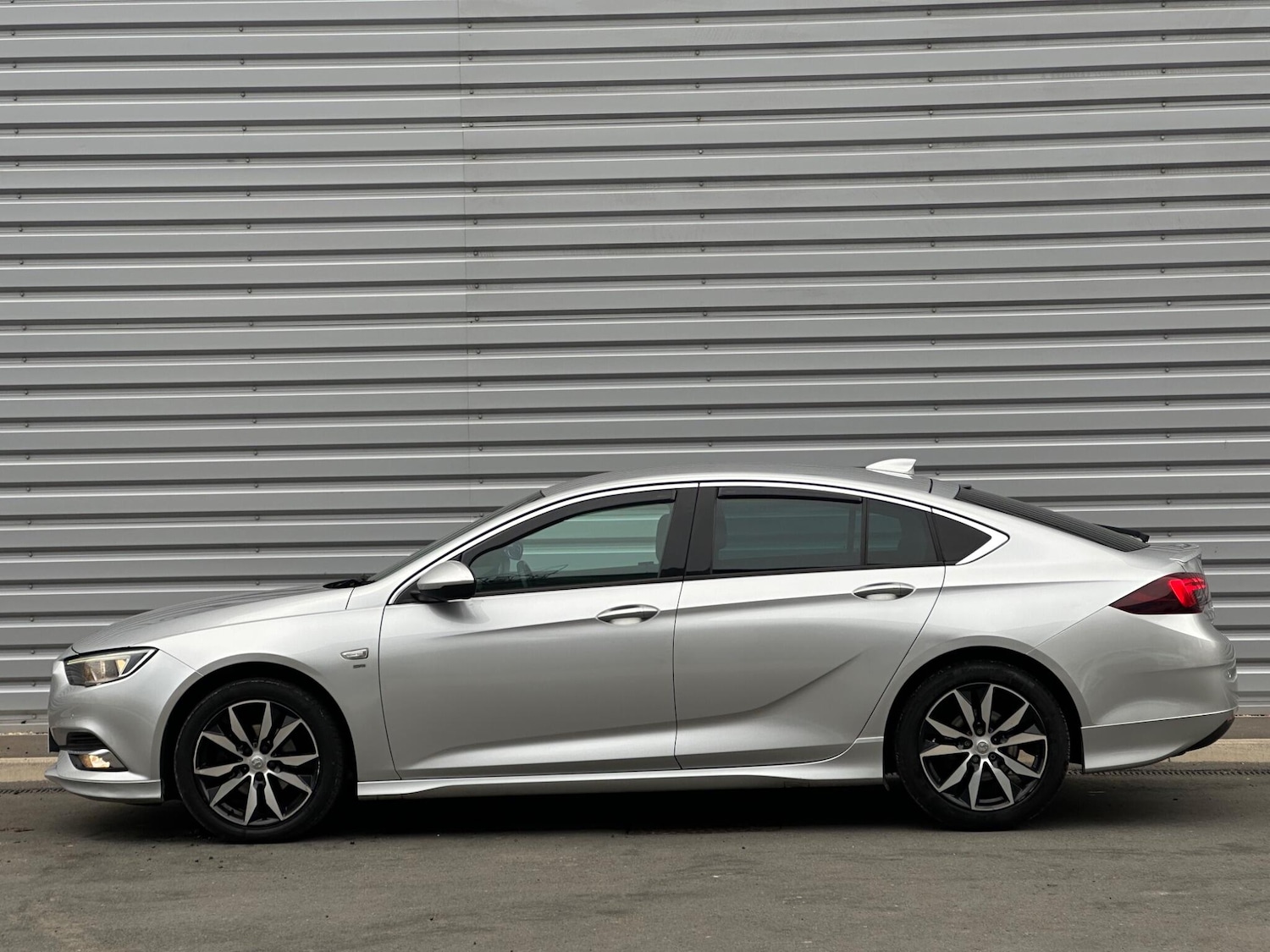 Used Vauxhall Insignia 2017 for sale - 77120644: Photo 10